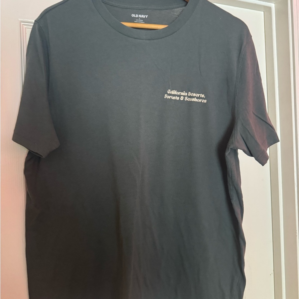 Old Navy Green Men's T-Shirt-MENS LARGE